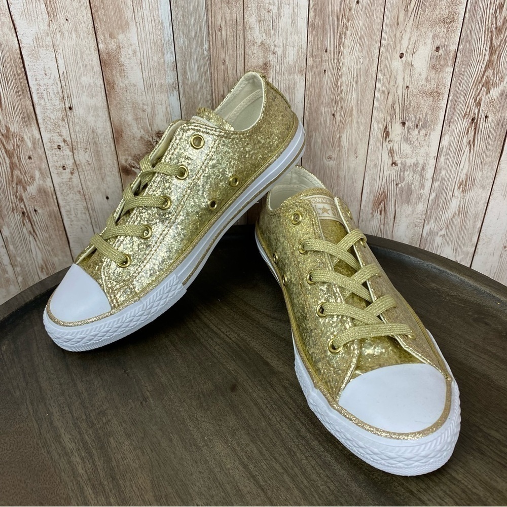 Converse CTAS Ox Light Gold‎ Low Top Sneakers Size 3 Youth
